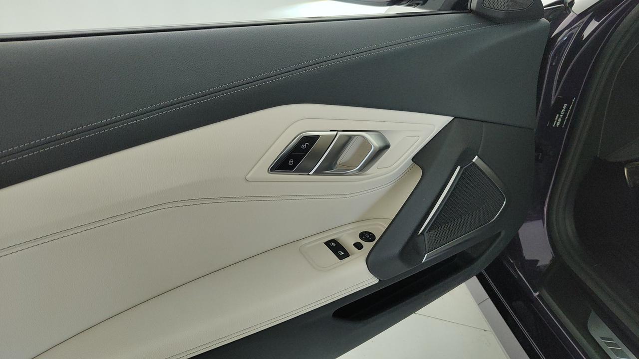 BMW Z4 sdrive 20i Sport auto