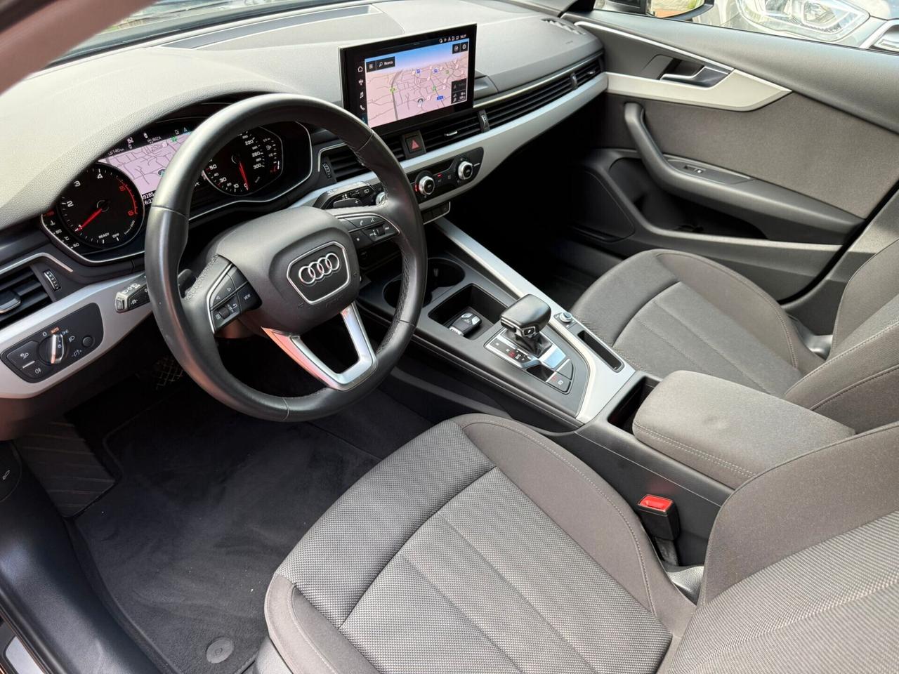 Audi A4 Avant 30 TDI/136 CV S tronic Business