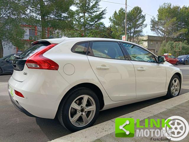 VOLVO V40 D2 1.6 Kinetic NEOPATENTATI
