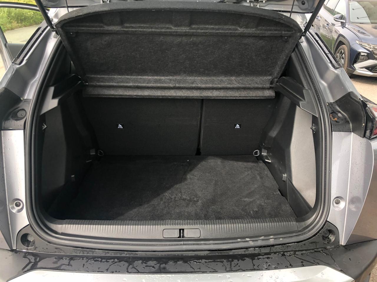 Peugeot 2008 BlueHDi 130 S&S EAT8 Allure Pack