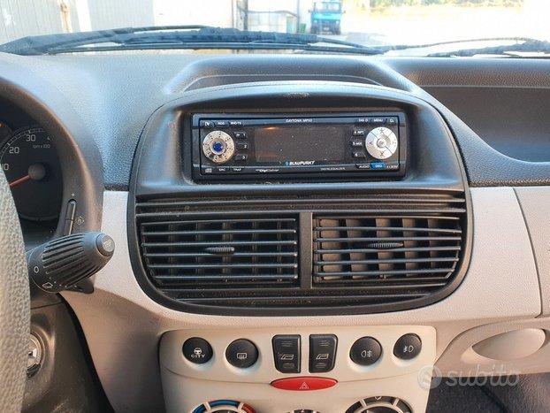 Fiat Punto 1.2 8V 5p. Dynamic Metano Clima