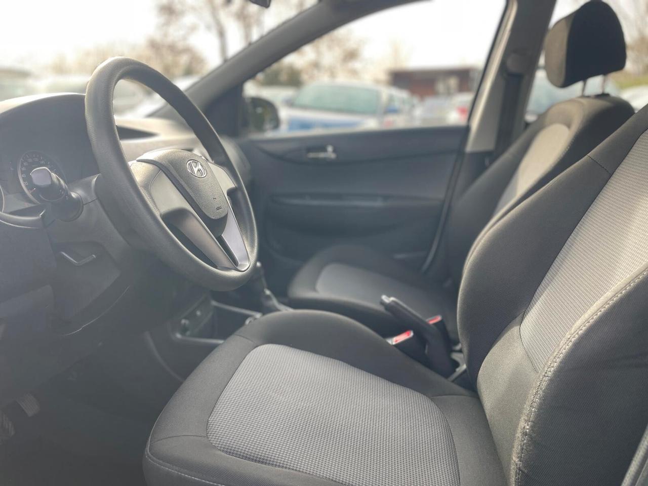 Hyundai i20 1.2 5p. Econext Sound Edition