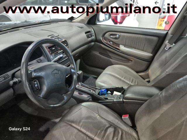 NISSAN Maxima QX 2.0 V6 24V