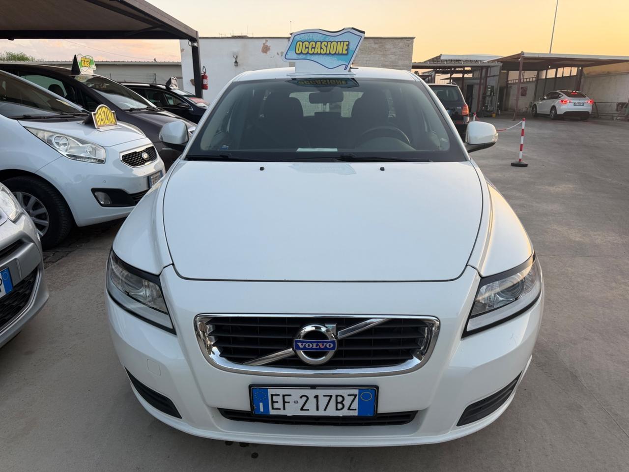 Volvo V50 1.6 DIESEL 2011 - CERCHI IN LEGA