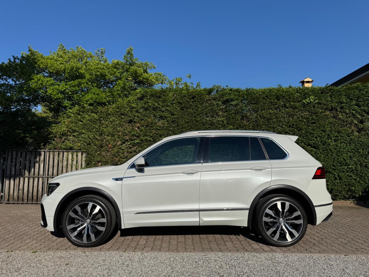 Volkswagen Tiguan 2.0 BiTDI SCR DSG 4MOTION Advanced R-Line BMT