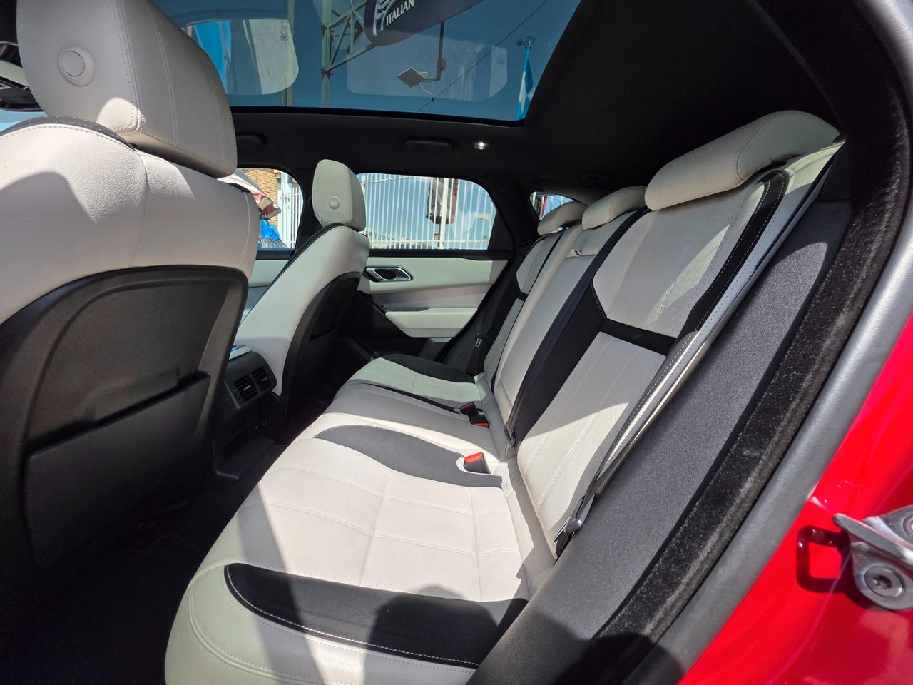 Land Rover Range Velar 2.0D I4 240 CV HSE