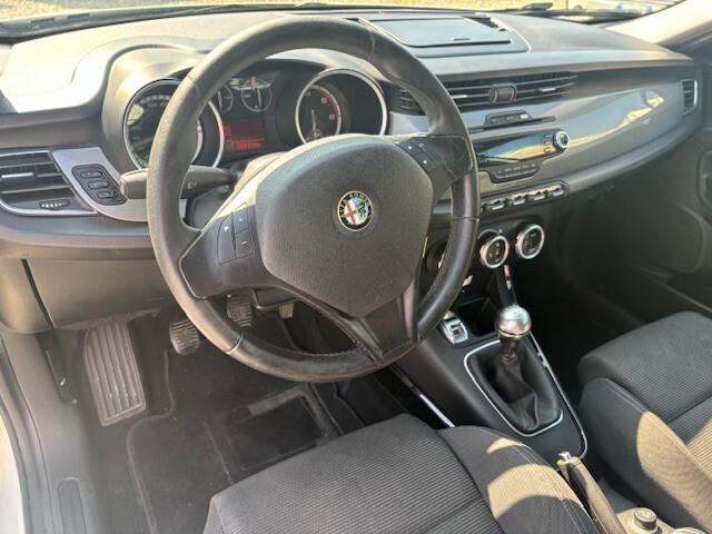 Alfa Romeo Giulietta 1.6 JTDm-2 105 CV Distinctive
