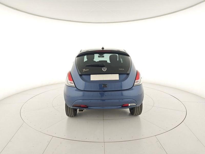 Lancia Ypsilon 1.0 FireFly 5 porte S&S Hybrid Gold Plus