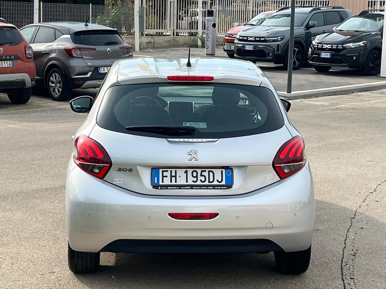 Peugeot 208 BlueHDi 75 5 porte Allure