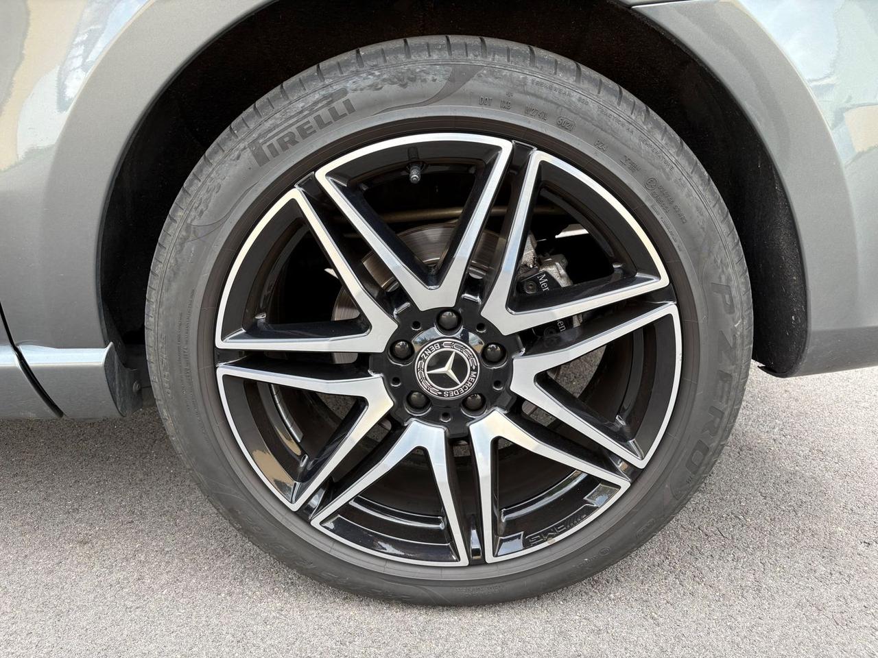 Mercedes-Benz V 250 D Sport #7468