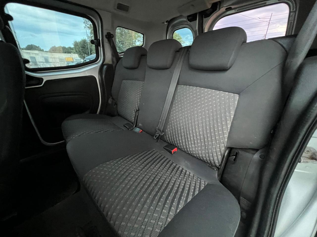Peugeot Bipper Tepee 1.3 HDi 75 FAP Family