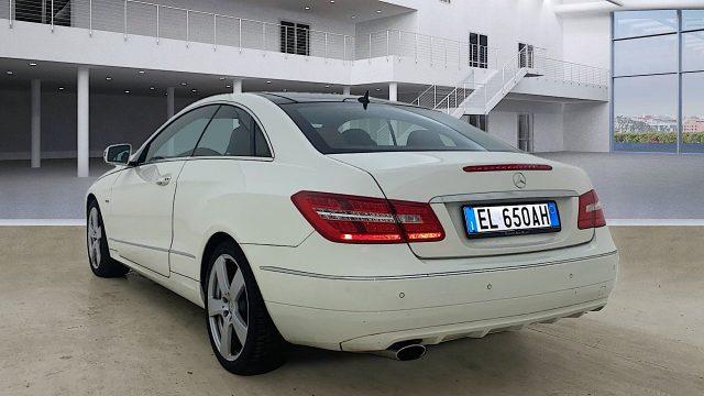 MERCEDES-BENZ E 250 C207 Coupe - E Coup cdi be