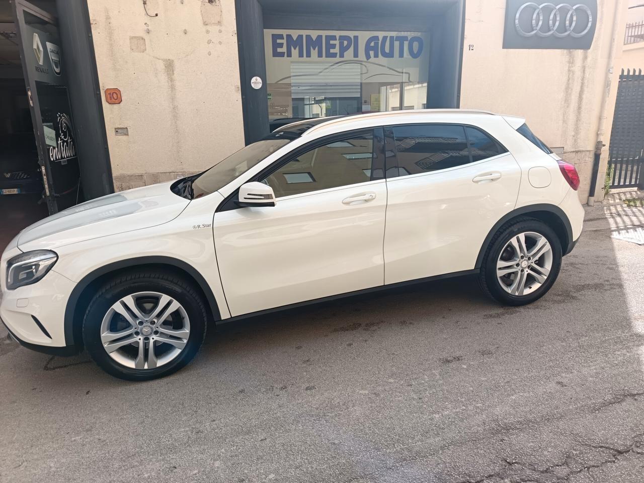 Mercedes GLA 200 D. Auto. Sport-Tetto-Full Opt