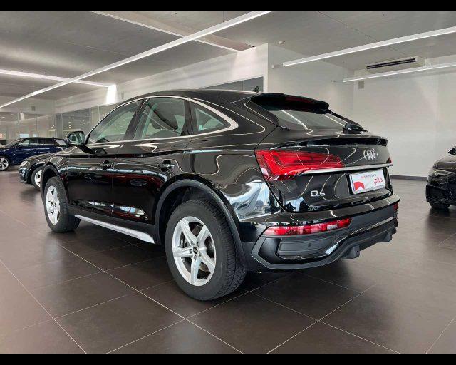 AUDI Q5 SPB 40 TDI quattro S tronic Business Advanced