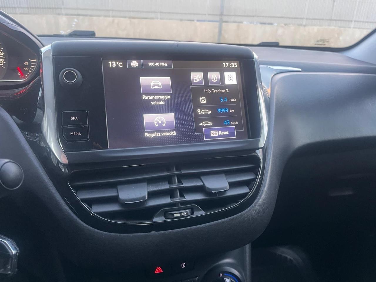 Peugeot 208 1.4 HDi 68 CV 5 porte Business