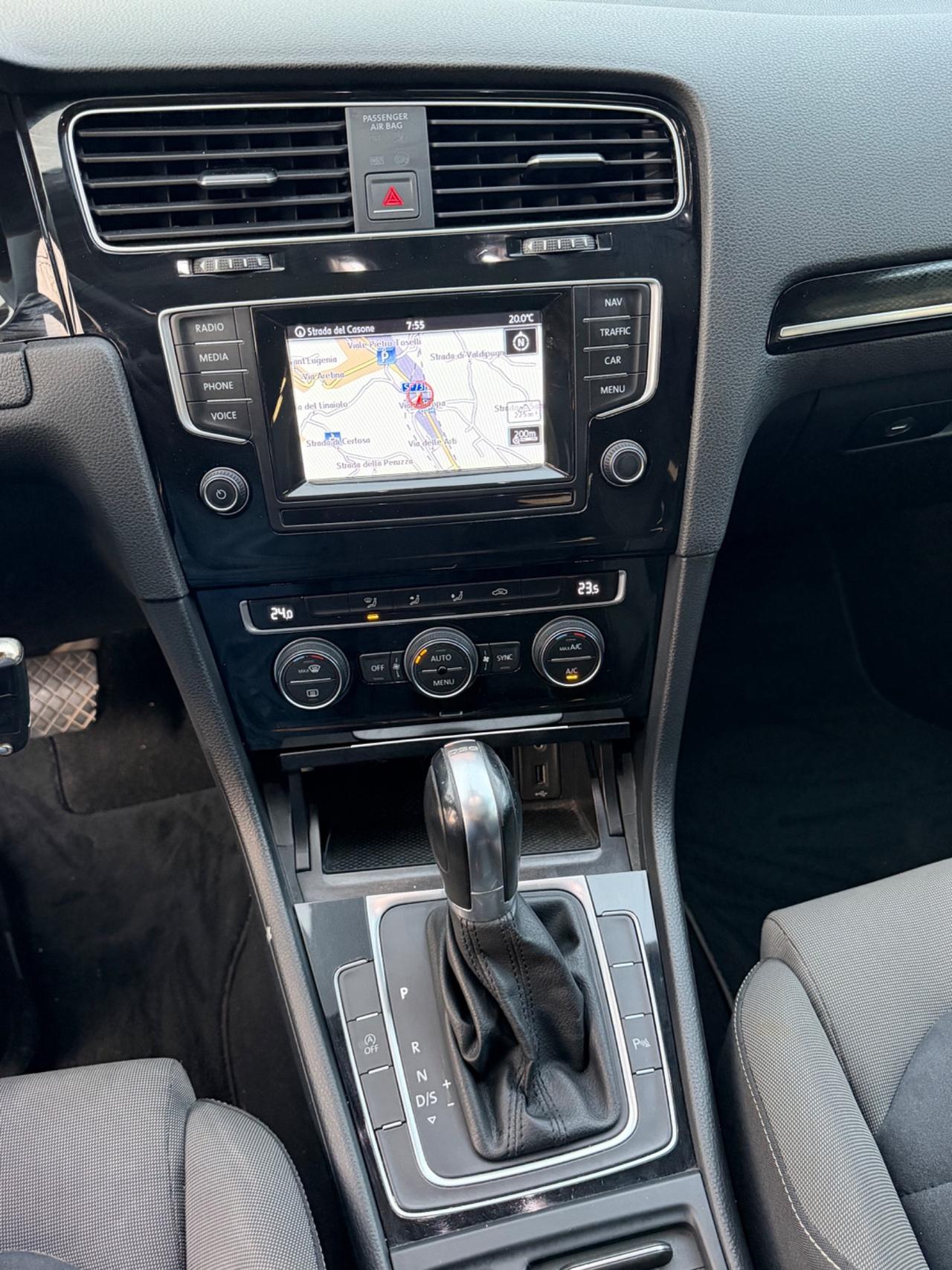 Volkswagen Golf Business 1.6 TDI DSG 5p. Highline BlueMotion Technology