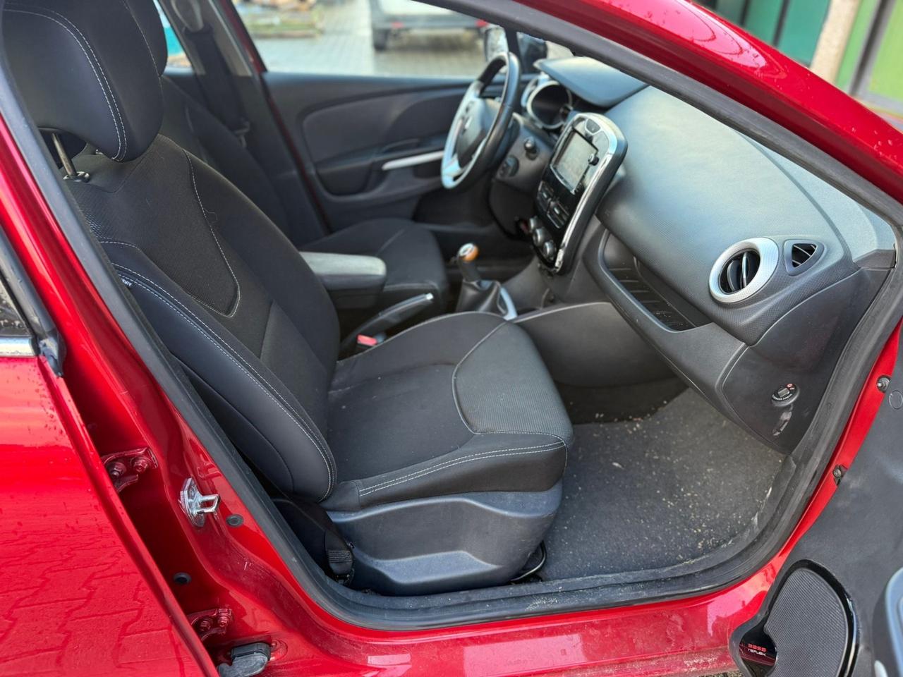 Renault Clio 1.5 75CV 5 porte Costume National