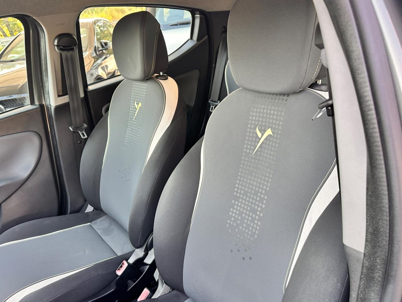 Lancia Ypsilon 1.2 GPL Ecochic Gold
