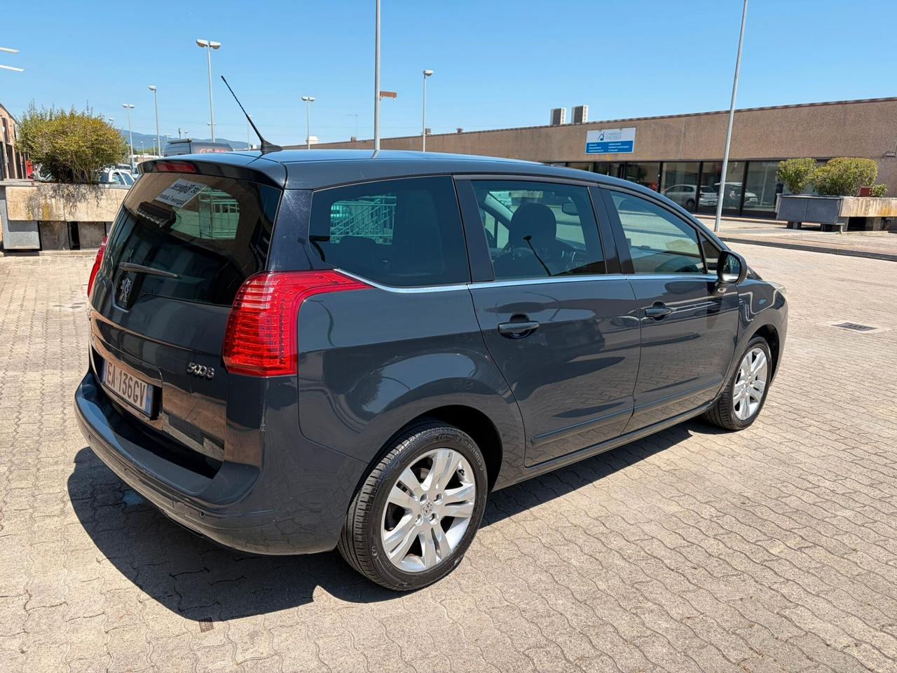 Peugeot 5008 2.0 HDi 150CV Tecno
