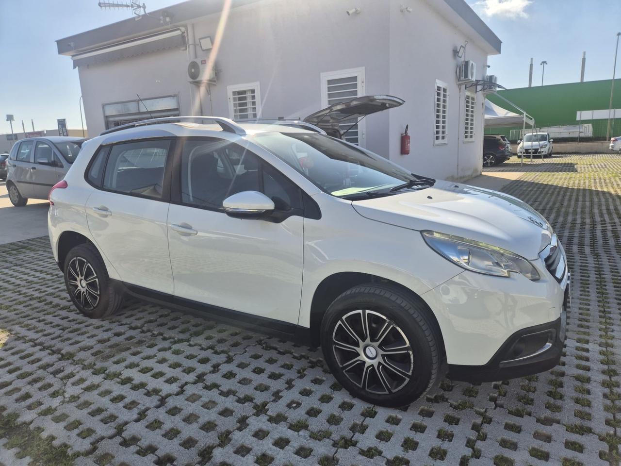 Peugeot 2008 PureTech 82 Allure