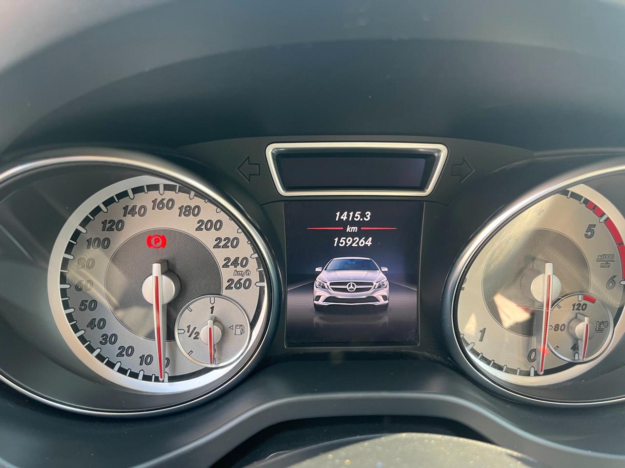 Mercedes-benz CLA 220 CDI Automatic Premium