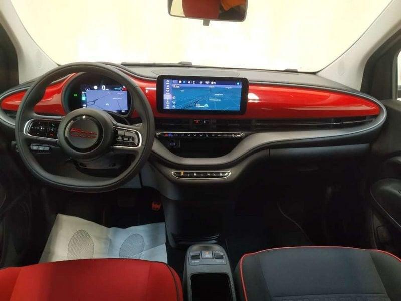 FIAT 500 500e Cabrio 42 kWh (Red)