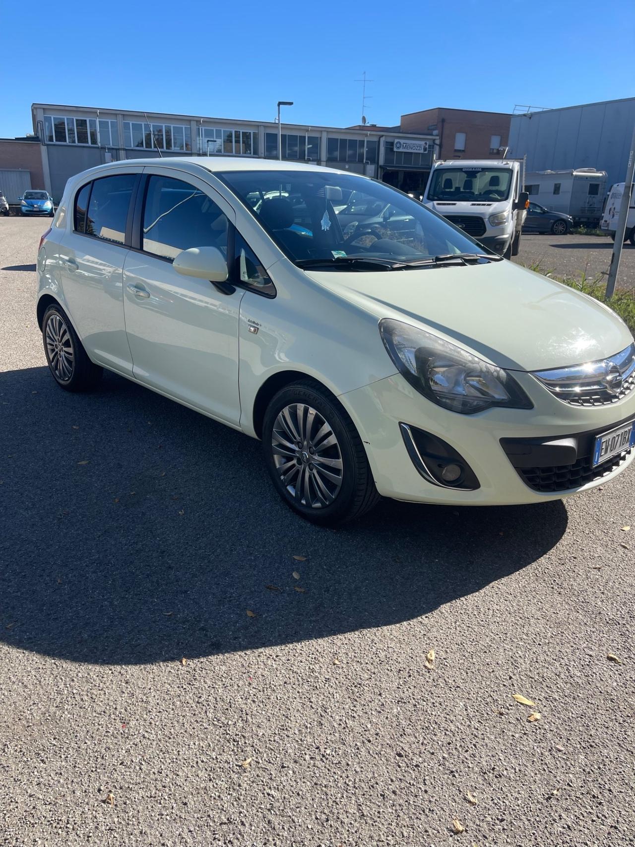 Opel Corsa 1.2 85CV 5 porte GPL-TECH Edition