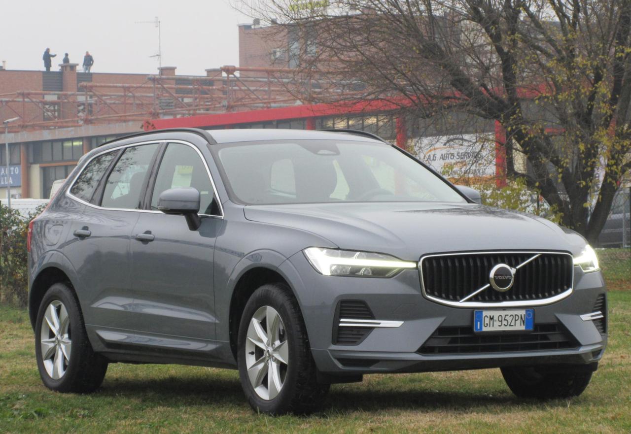 Volvo XC60 B4(d) AWD automatico Core