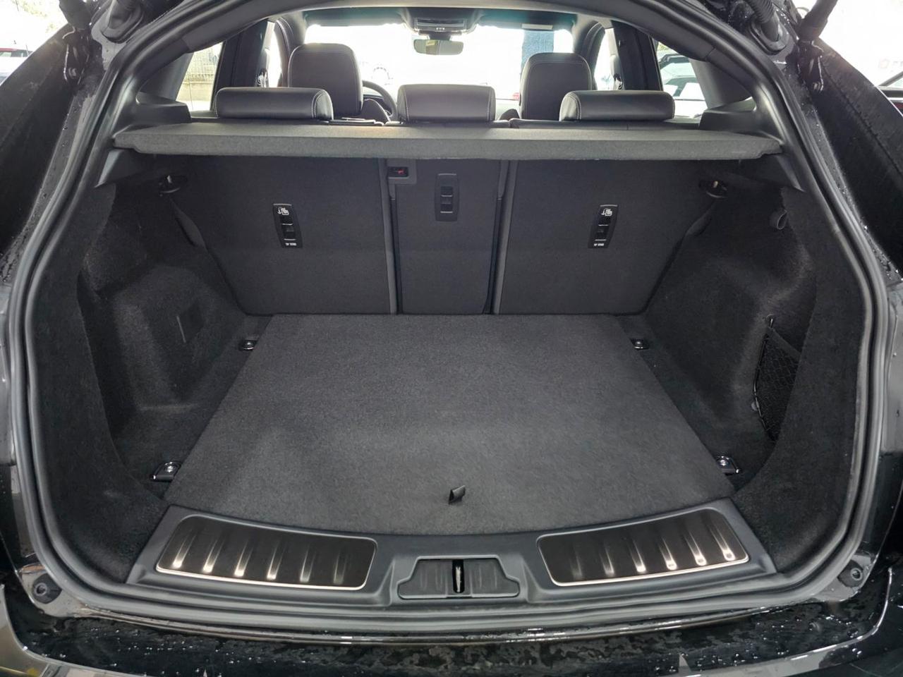 Jaguar E-Pace R-Dynamic SE Navi Camera Tetto C.20" RDynamic