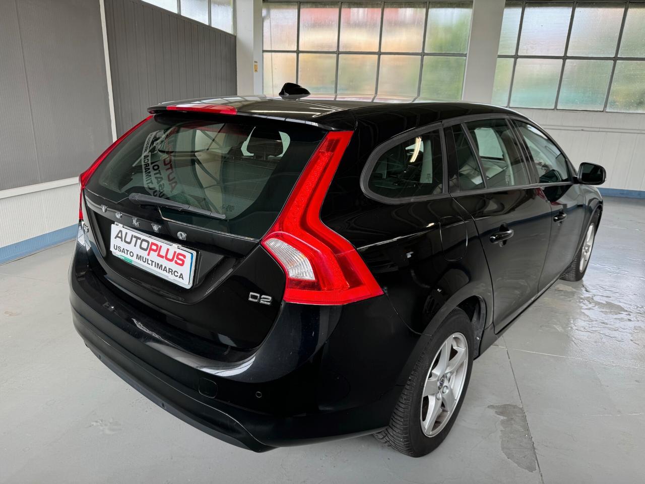 Volvo V60 D2 1.6 Powershift Bussines Navi