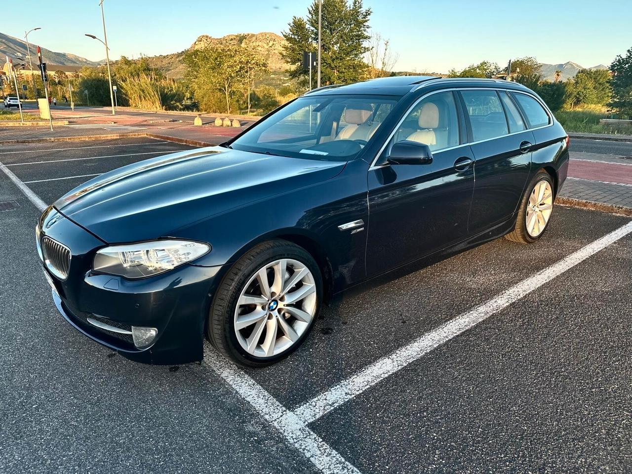 Bmw 530 530d xDrive 258CV Touring Msport