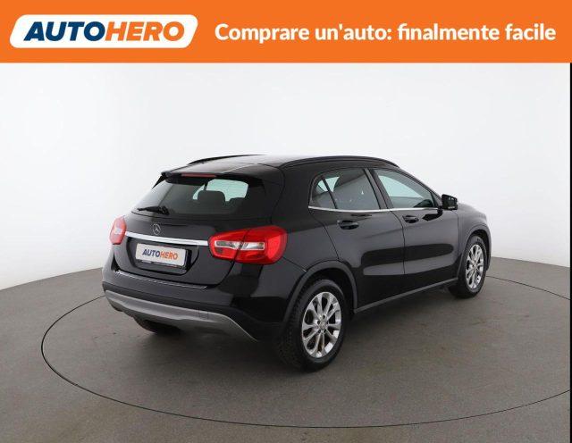 MERCEDES-BENZ GLA 180 d Automatic Business