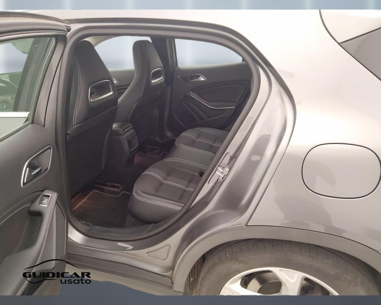 Mercedes-Benz GLA-X156 2017 - GLA 200 Sport auto