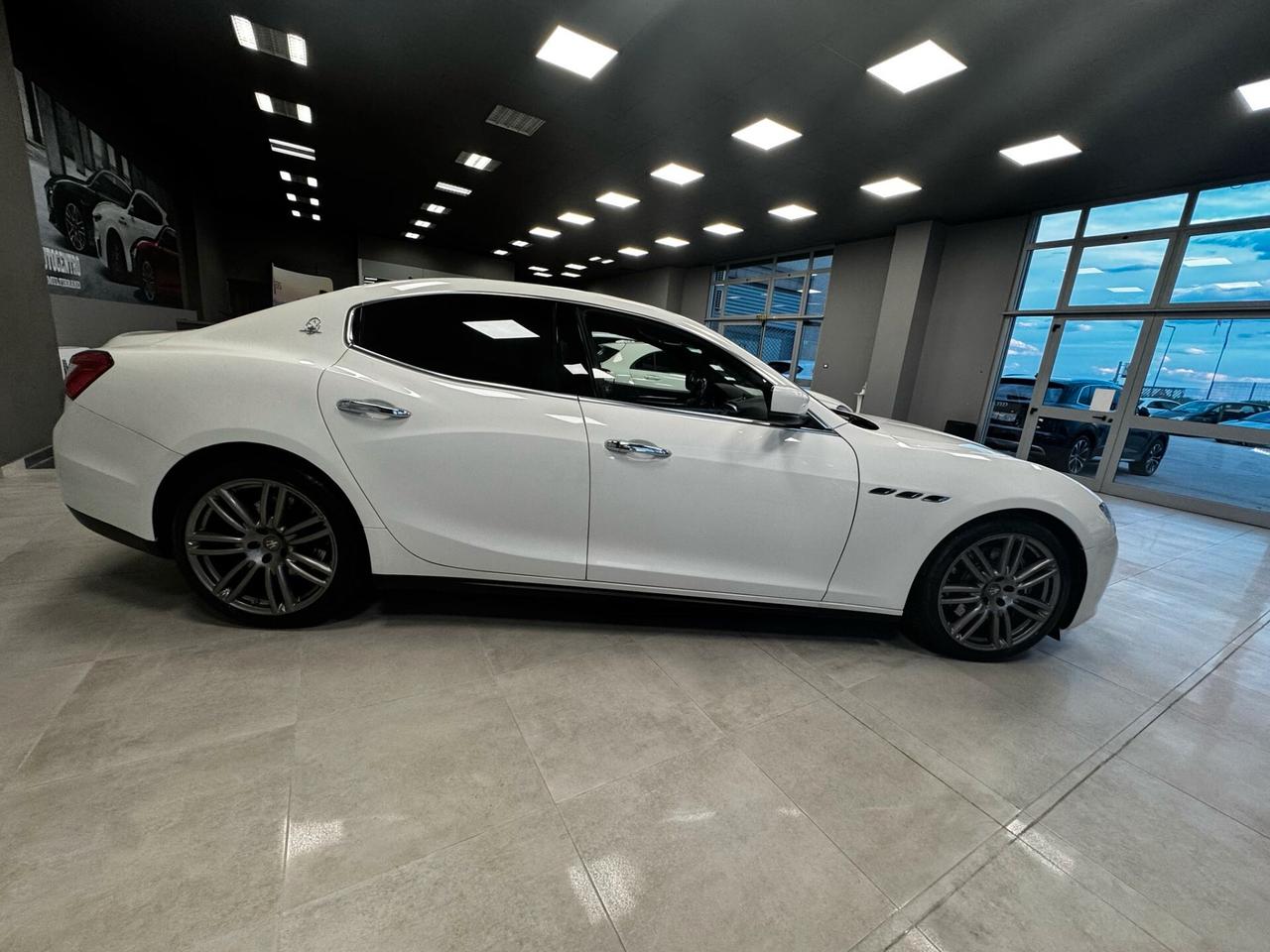 MASERATI GHIBLI 3.0 DIESEL V6 250CV