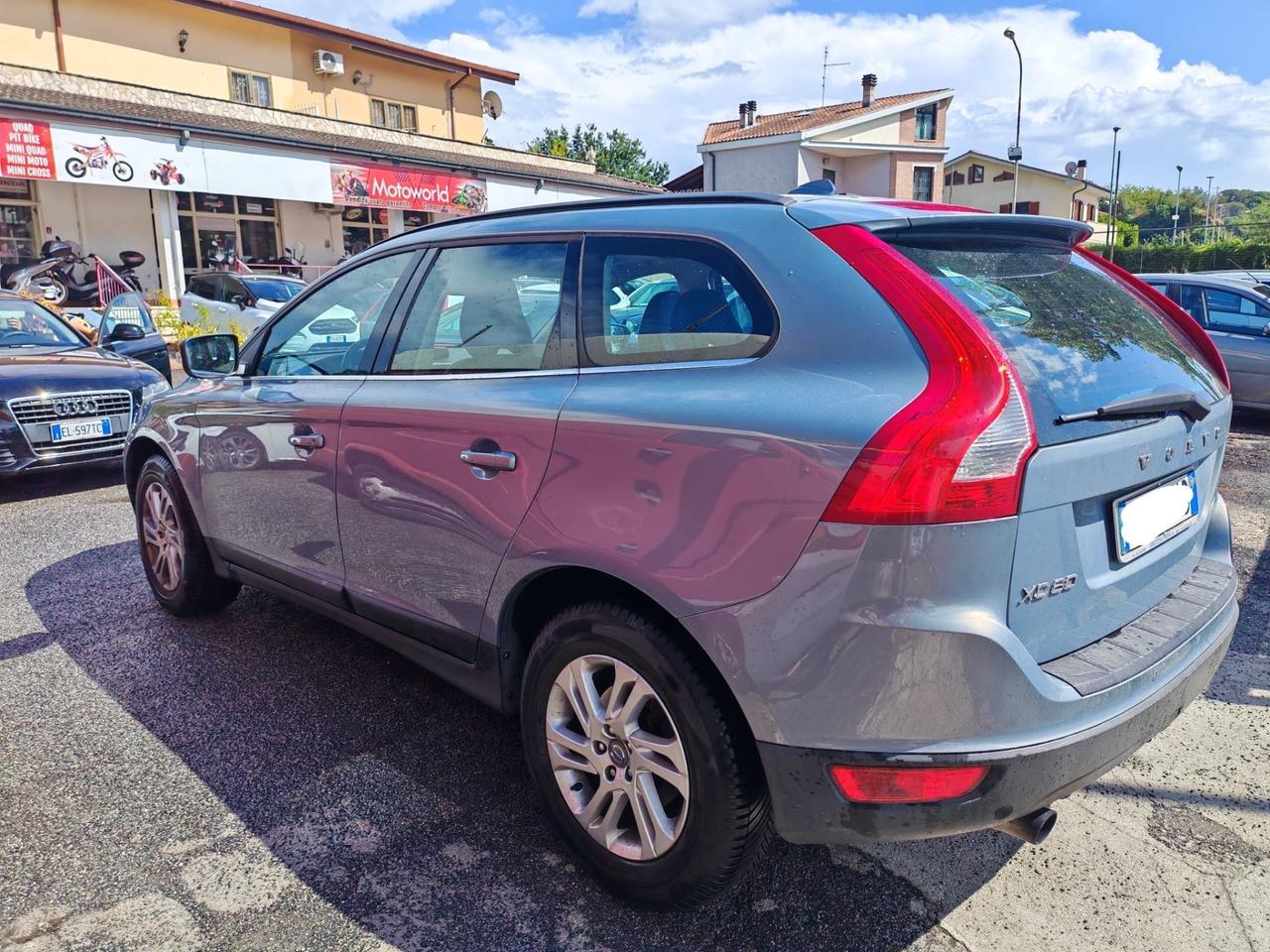 Volvo XC 60 XC60 D5 AWD Geartronic Summum