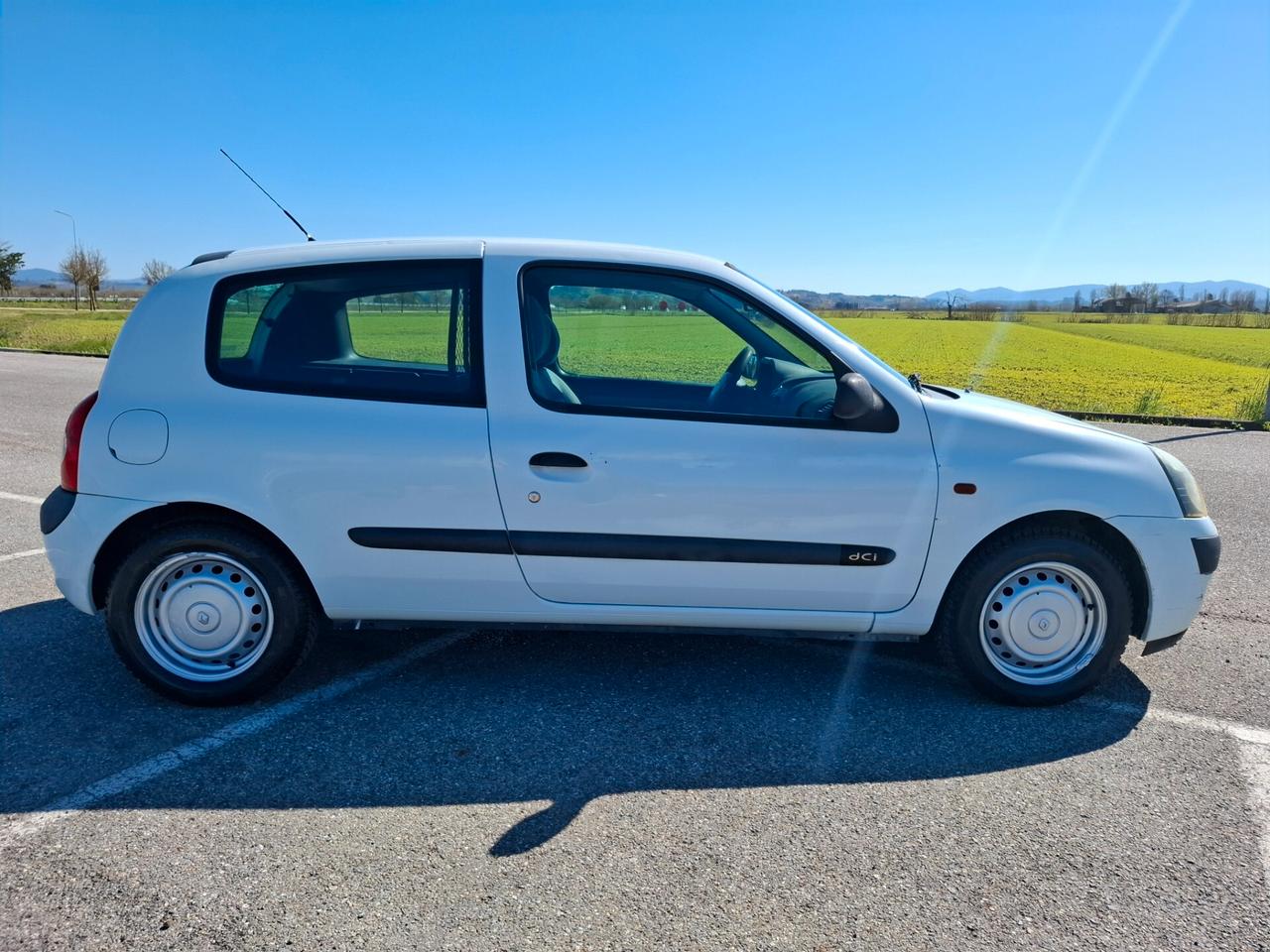 Renault Clio 1.5 dCi 65CV cat 3p. Van