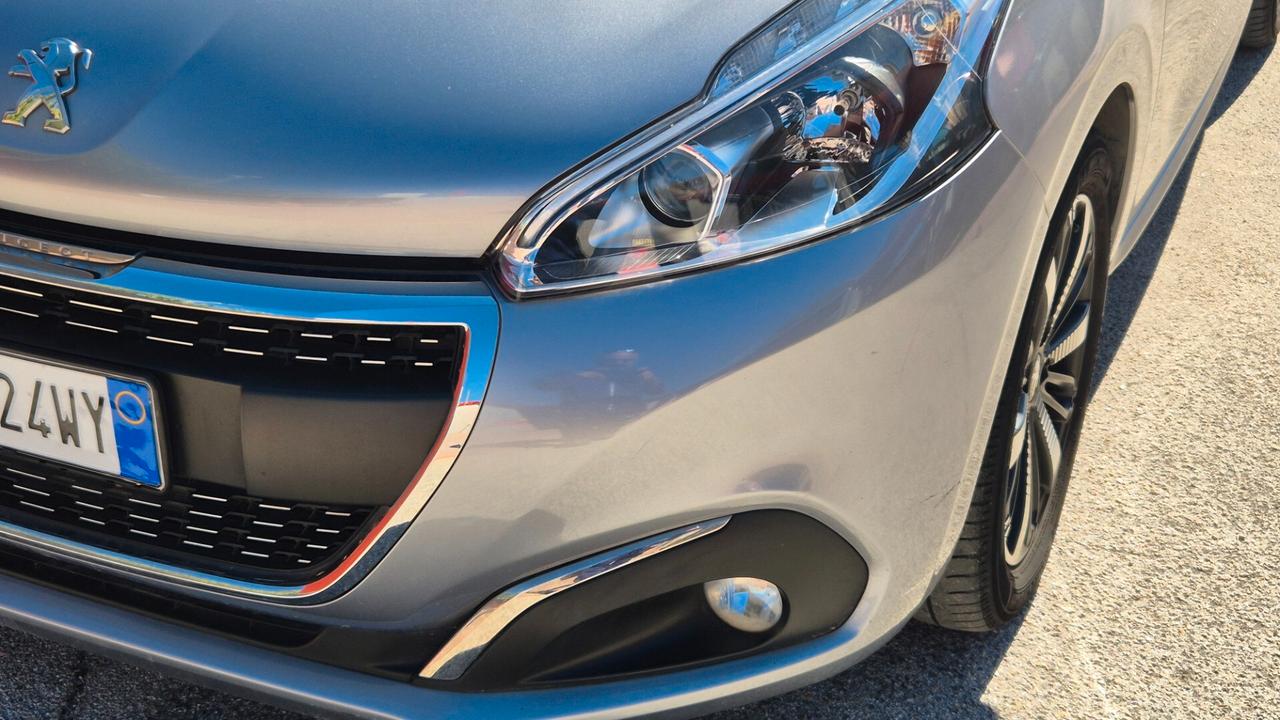 Peugeot 208 BlueHDi 100 S&S 5 porte Signature