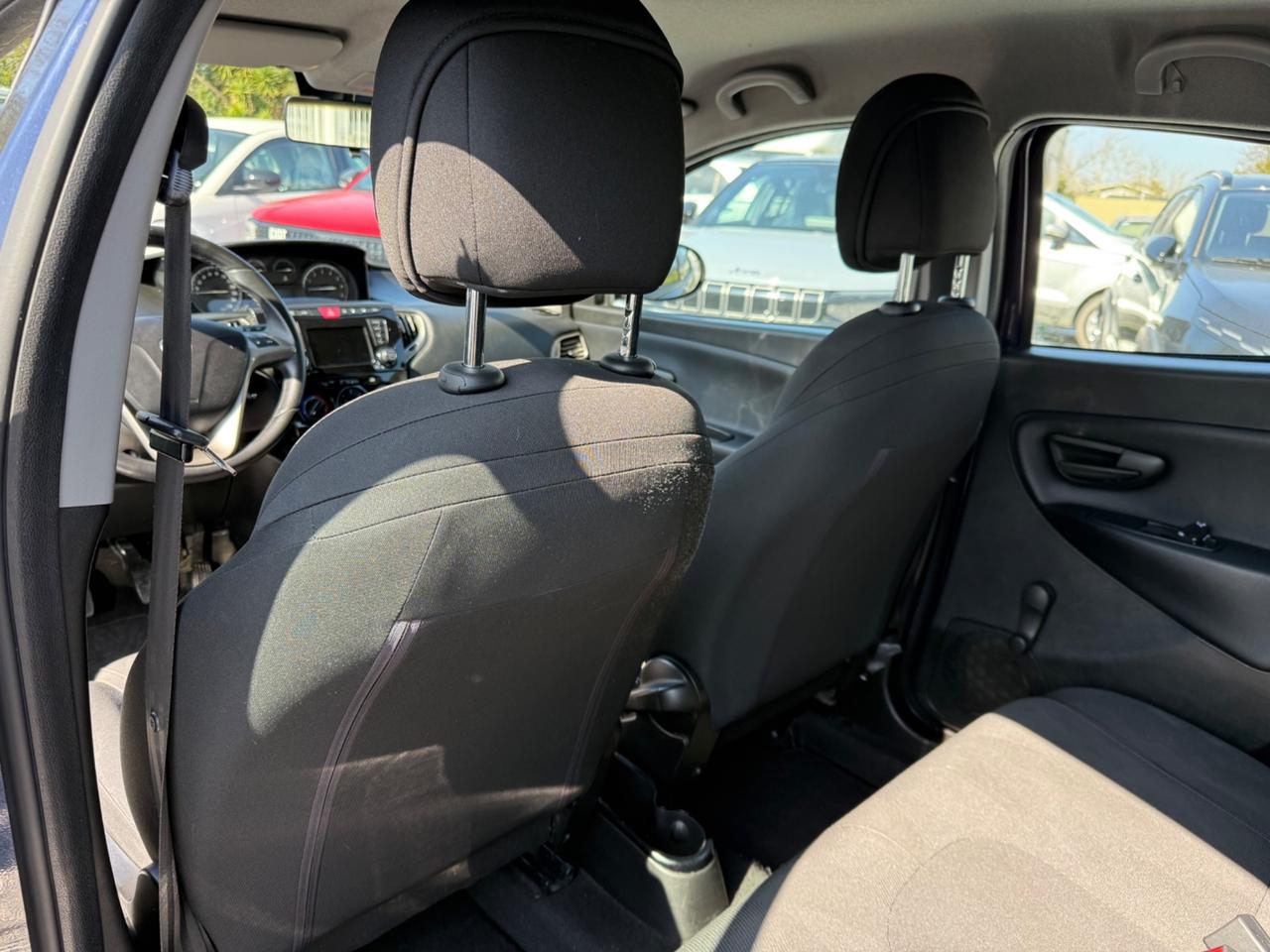 Lancia Ypsilon 1.2 69 CV 5 porte GPL Ecochic Platinum