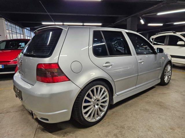 VOLKSWAGEN Golf R IV 3.2 V6 cat 5 porte R32