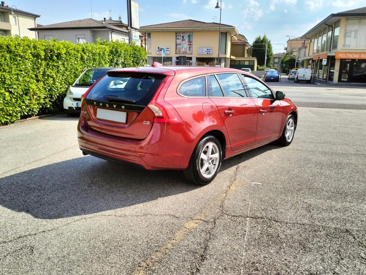Volvo V60 D2 Geartronic R-design KM 90.000