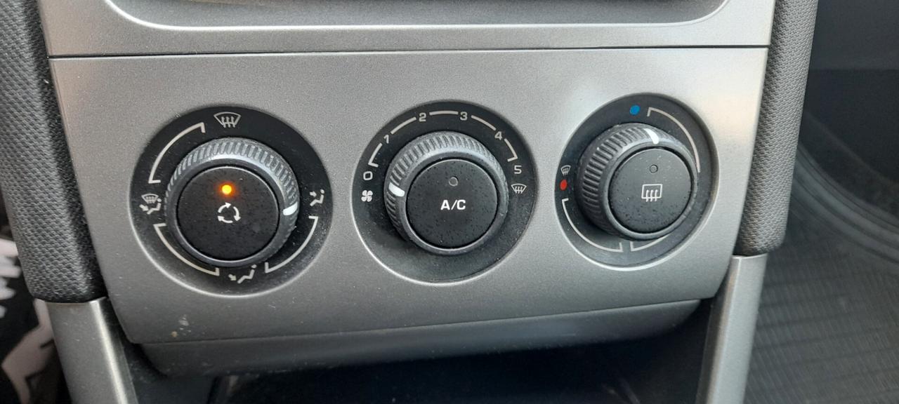 Peugeot 308 1.6 8V e-HDi 5p. Sport