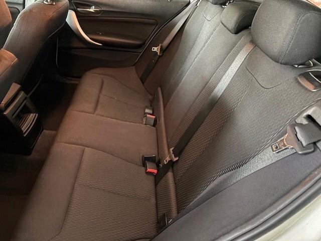 Bmw 114 114i 5p. Sport