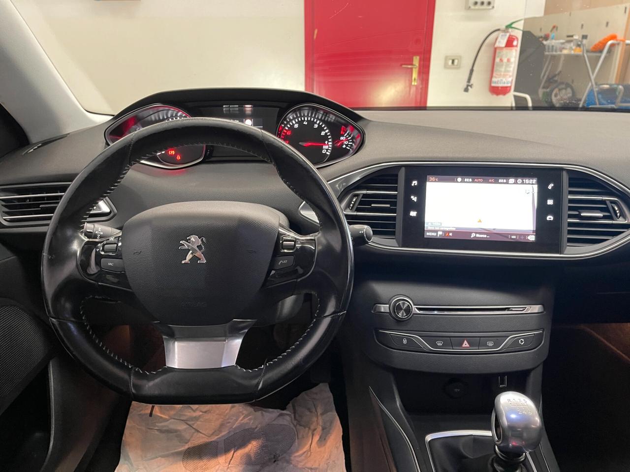 Peugeot 308 Allure 1.2 131cv-LEGGI SOTTO