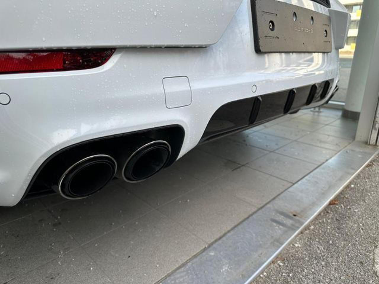 PORSCHE Cayenne Coupé 3.0 V6*Matrix-Bose-Ordinabile*