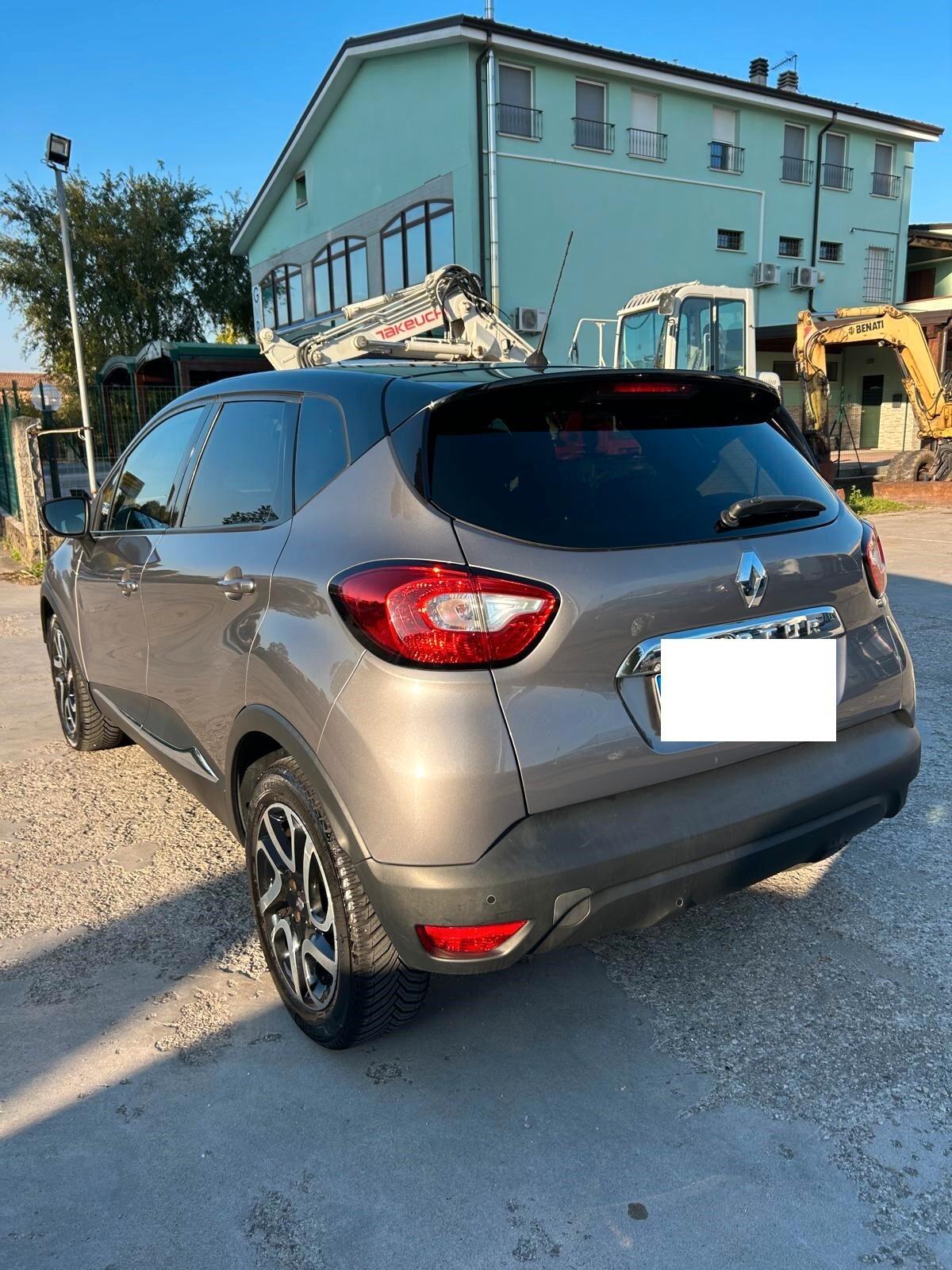 Renault Captur TCe 120 CV EDC Start&Stop Energy Intens 1.2 BENZINA Ok Neo patentati