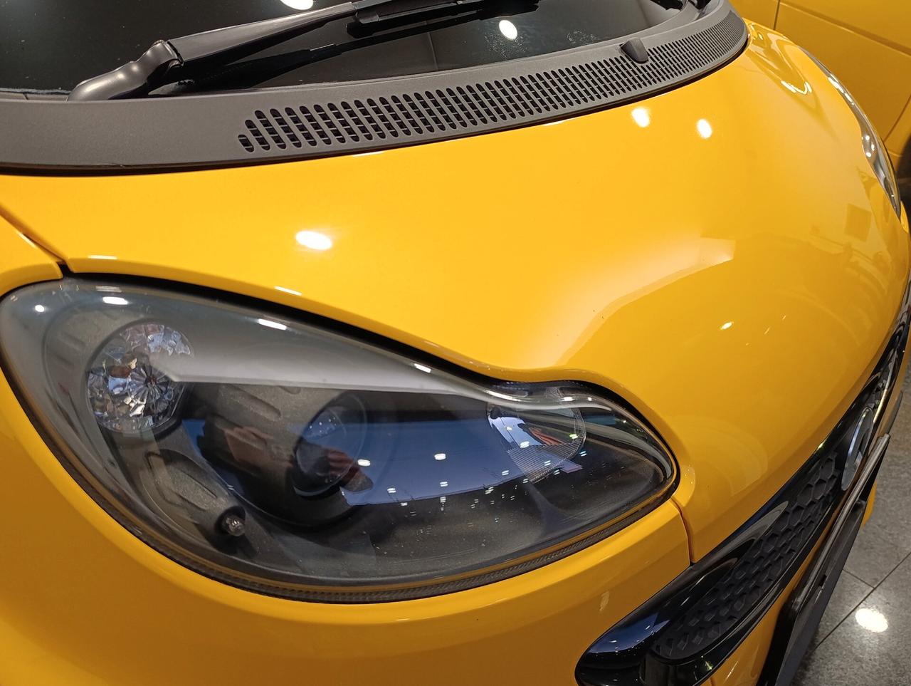 Smart ForTwo 1.0 84cv cabrio City Flame edizione Limitata 1/400