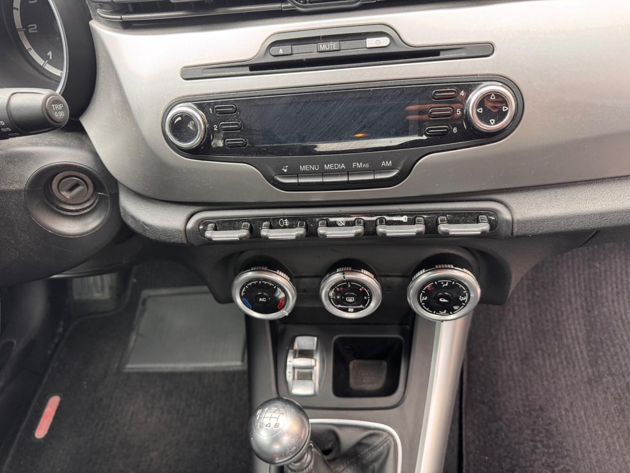 Alfa Romeo Giulietta 1.6 JTDm-2 neopaten garanzia 12m