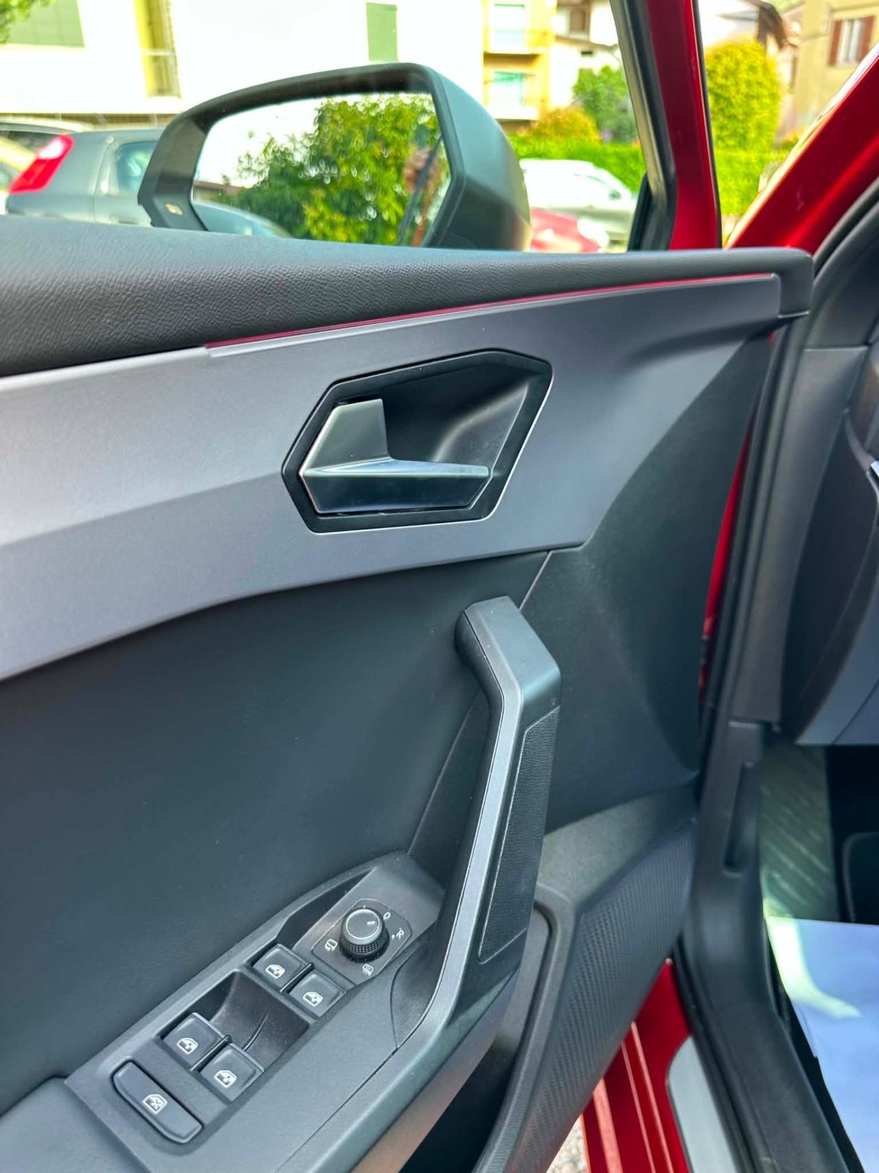 Seat LEON 1.5 eTSI HYBRID FR KMCERT GARANZ UNICOPR
