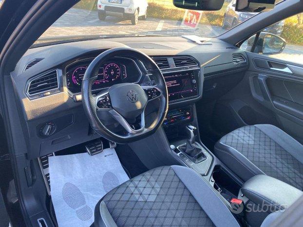 VOLKSWAGEN Tiguan 2.0 TDI 150 CV DSG R-Line + MA