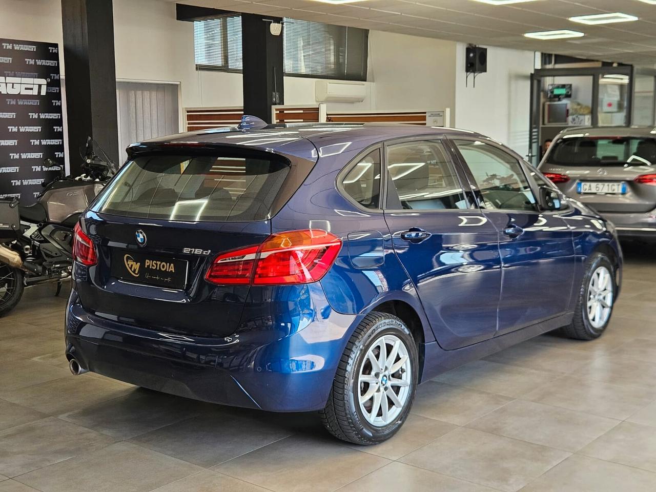 Bmw 216d Active Tourer Advantage auto - NEOPATENTATI